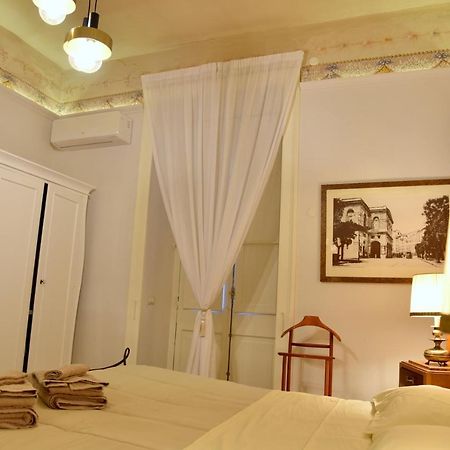Ripa Garden Room And Suite Salerno Buitenkant foto