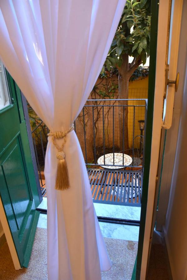 Ripa Garden Room And Suite Salerno Buitenkant foto