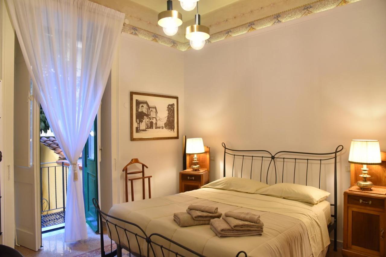 Ripa Garden Room And Suite Salerno Buitenkant foto
