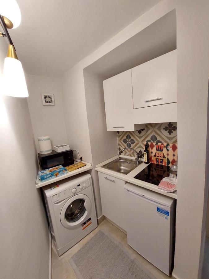 Ripa Garden Room And Suite Salerno Buitenkant foto